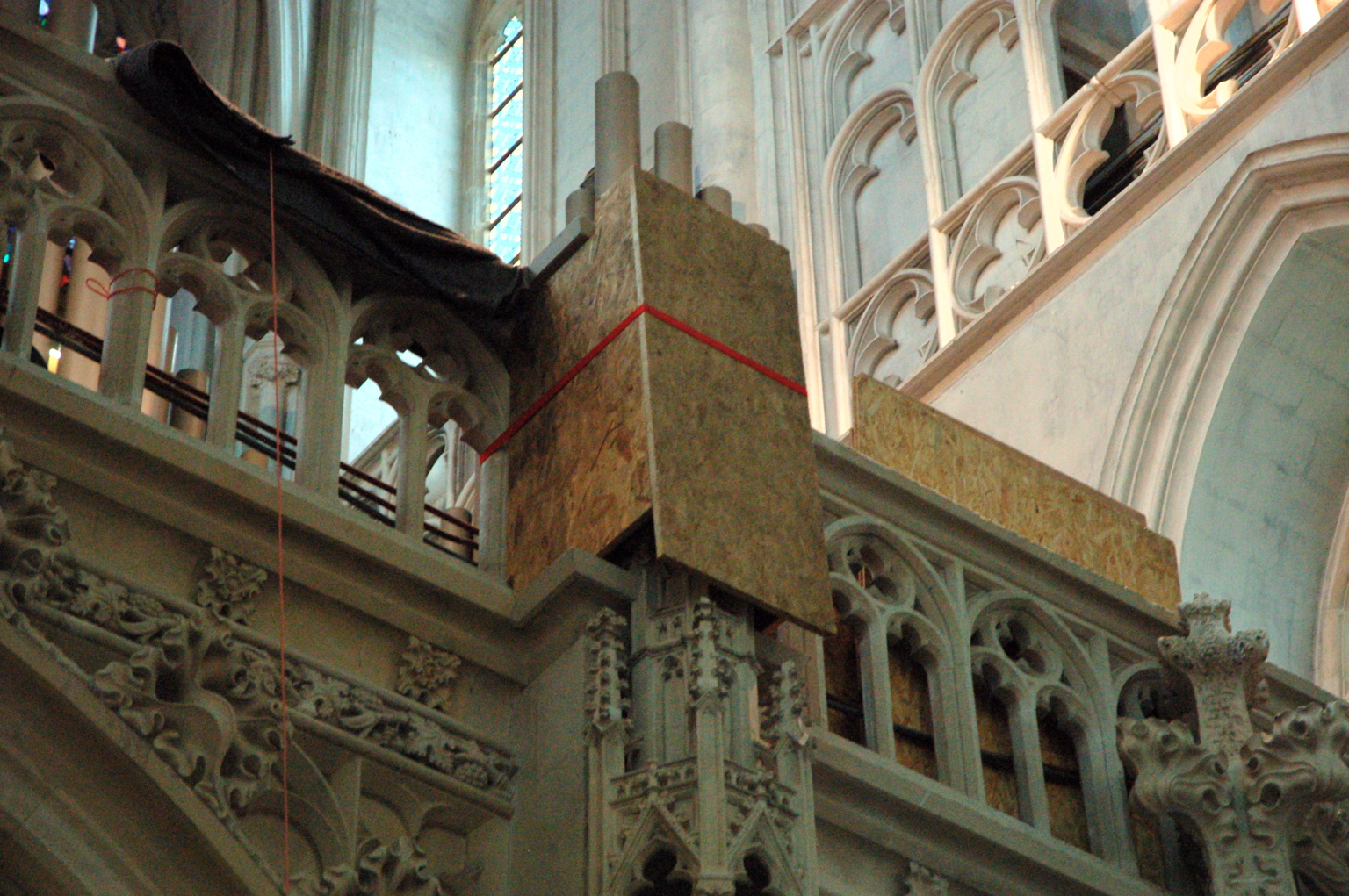 Demontage frontpijpen Sint-Rombouts