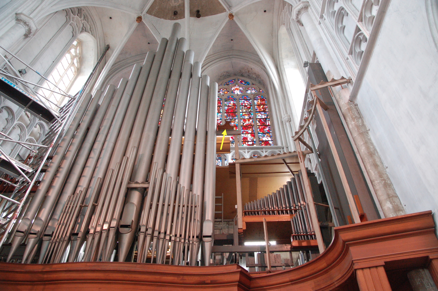 De hangers voor de kleinste 32' zijn instabiel en moeten worden versterkt